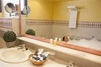 Hotel Guadacorte Park San Roque (Andalucia)